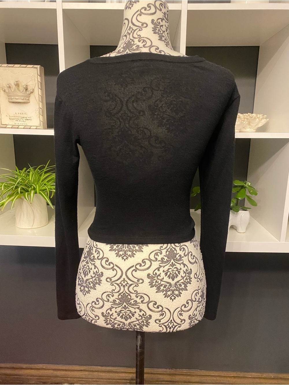 Aritzia Wilfred Free Black Long Sleeved Twist-Front Sweater XXS - Picture 4 of 7